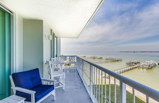 Foto 1 - Pensacola Beach Vacation Rental w/ Private Balcony