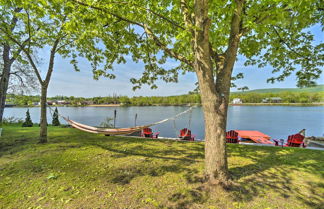 Photo 2 - Lake Luzerne Home w/ Fire Pit on Hudson River