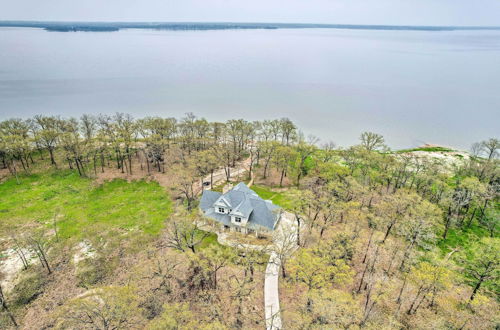 Photo 4 - Waterfront Lake Tawakoni Home w/ Fire Pit