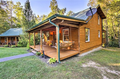 Foto 22 - Pet-friendly Cosby Log Cabin w/ Backyard & Porch