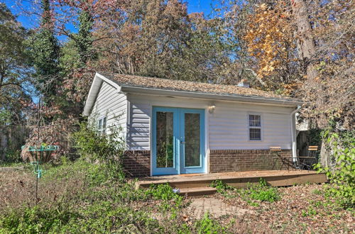 Foto 5 - Charming Cottage ~ 4 Mi to Downtown Greenville