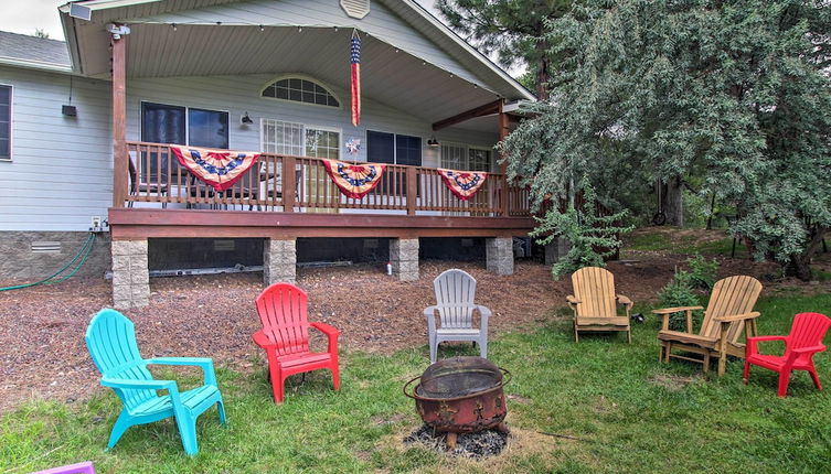 Photo 1 - Waterfront Country Club Home With Fire Pit