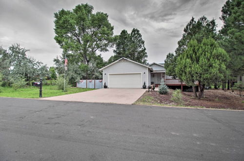 Photo 7 - Waterfront Country Club Home With Fire Pit