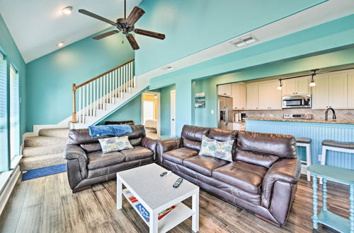 Photo 10 - Matagorda Townhome W/deck, Views, Pool Access