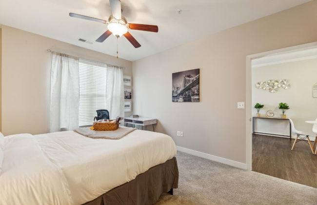 Stylish 1 BR Apartment w Movie Theater - Foto 28