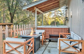 Photo 1 - Lakeside Groveland Home w/ Hot Tub, Near Yosemite