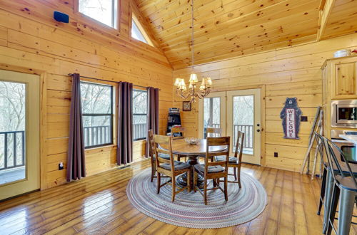 Foto 17 - Spacious & Secluded Cabin: ~25 Mi to Bentonville