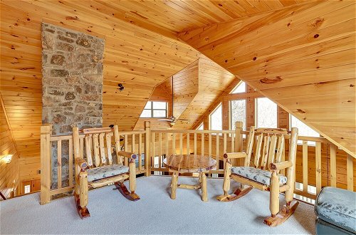 Foto 27 - Spacious & Secluded Cabin: ~25 Mi to Bentonville