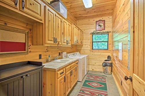Foto 15 - Spacious & Secluded Cabin: ~25 Mi to Bentonville