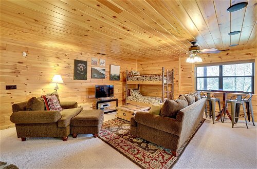 Photo 32 - Spacious & Secluded Cabin: ~25 Mi to Bentonville