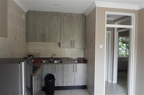 Photo 16 - 2 Bedroomed Apartment With En-suite and Kitchenette - 2069