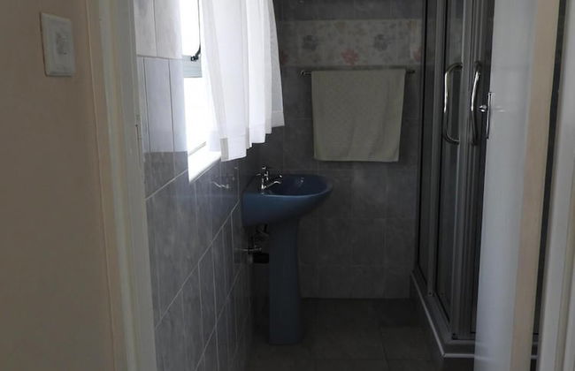 2 Bedroomed Apartment With En-suite and Kitchenette - 2067 - Foto 2