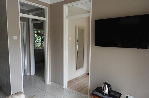 Photo 20 - 2 Bed Apartment With Ensuite Kitchenette- 2071