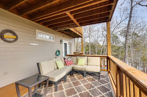 Photo 15 - Waterfront Home on Beaver Lake w/ 2 Decks