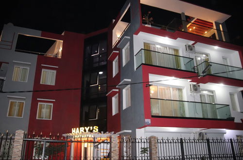 Photo 1 - Hary's aparthotel