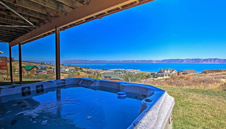 Photo 1 - Garden City Lake House: Hot Tub & Views