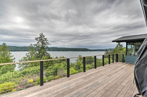 Photo 4 - Bright & Airy Home w/ Sweeping View + Hot Tub