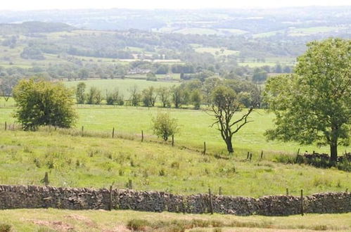 Photo 44 - Brambles Farm Peak District Lodge