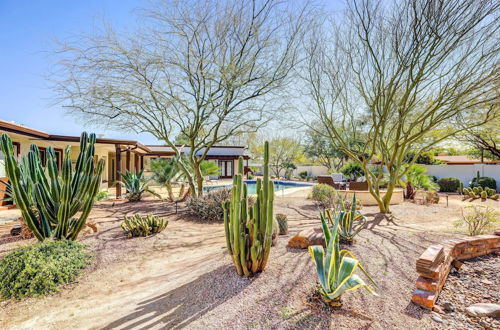 Foto 13 - Paradise Valley Abode: Pool, Near Downtown Phoenix