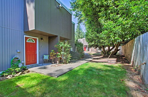 Photo 15 - Townhome w/ Yard: 3 Mi to Camp Murray & Jblm