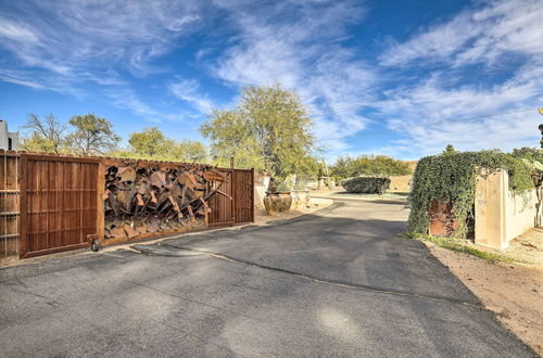 Photo 18 - Tucson Casita With Courtyard, Hot Tub & Fire Pits