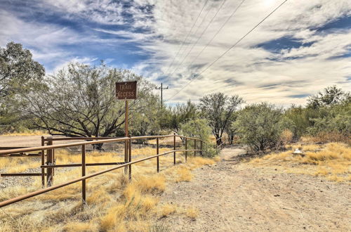 Photo 3 - Tucson Casita With Courtyard, Hot Tub & Fire Pits