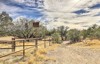 Photo 3 - Tucson Casita With Courtyard, Hot Tub & Fire Pits