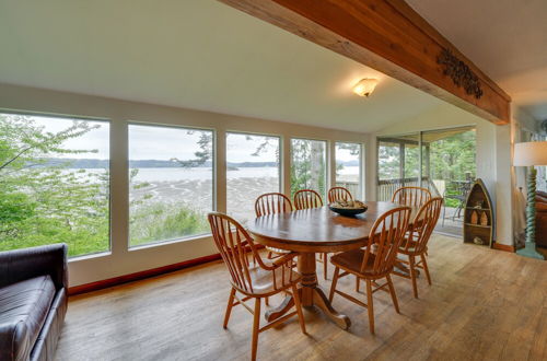 Photo 22 - Cozy Beachouse: View & Deck, Steps From Skagit Bay