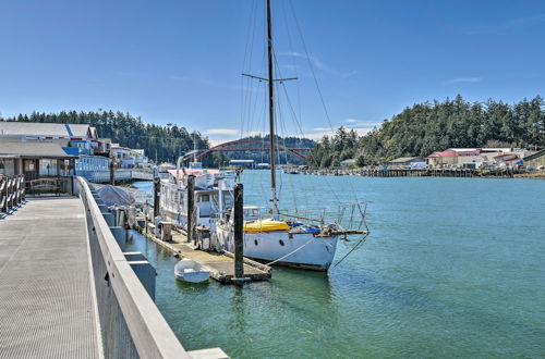 Foto 2 - Cozy Beachouse: View & Deck, Steps From Skagit Bay