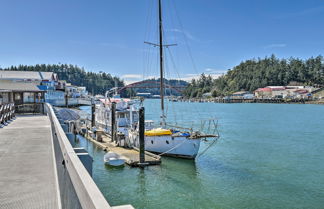 Foto 2 - Cozy Beachouse: View & Deck, Steps From Skagit Bay