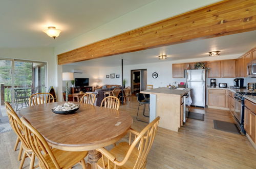 Photo 8 - Cozy Beachouse: View & Deck, Steps From Skagit Bay