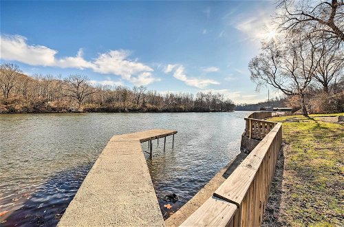 Foto 19 - Charming Riverfront Retreat in Monticello