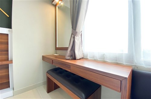 Photo 4 - Comfort 1Br At Gateway Park Lrt City Bekasi Apartment