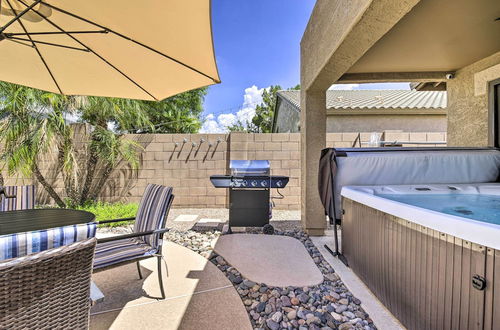 Foto 14 - Awesome Mesa Oasis w/ Private Pool & Hot Tub