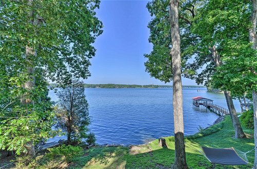 Foto 19 - Dreamy Lake Norman Cottage w/ Panoramic Lake Views