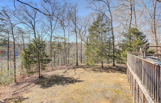 Photo 2 - Lake Cumberland Cabin w/ Views & Fishing