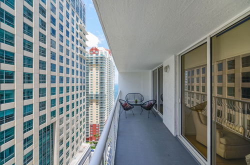 Photo 18 - Luxury Stylish Condo with Pool Brickell