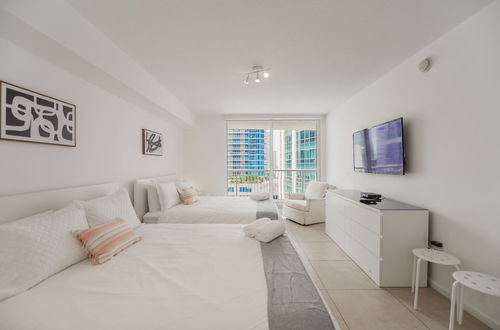 Photo 3 - Luxury Stylish Condo with Pool Brickell