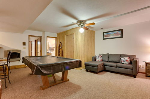 Photo 23 - Crestwood Apartment With Pool Table