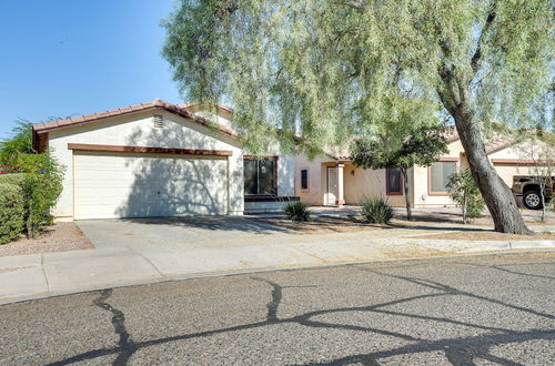 Photo 11 - Relaxing Phoenix Home w/ Patio & Fenced-in Yard