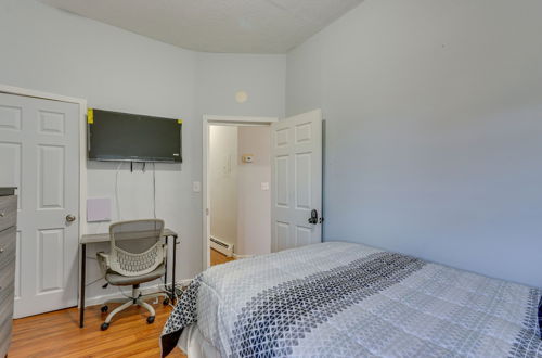 Photo 14 - Sleek Newark Vacation Rental 12 Mi to Nyc