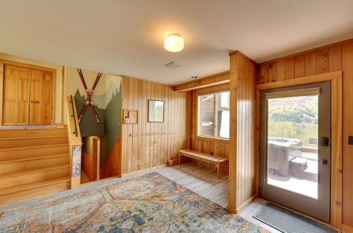 Foto 42 - Luxury Vermont Vacation Rental: Private Hot Tub