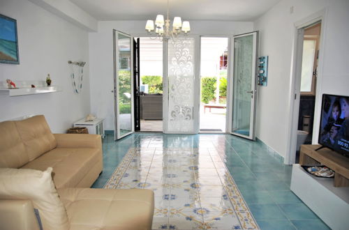 Photo 19 - Villa Mare Blu 5 Minutes From Beach