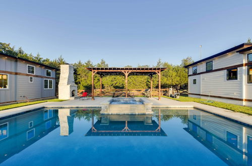 Foto 1 - Whitney Retreat w/ Shared Outdoor Pool & Hot Tub