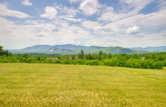 Foto 2 - Newly Renovated Bartlett Condo w/ Mountain Views