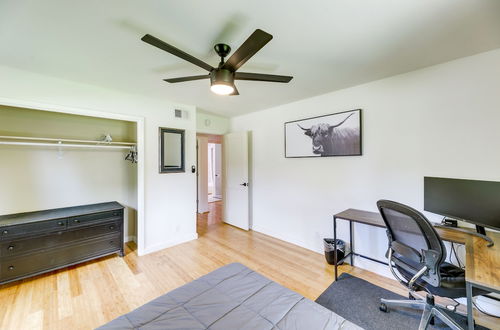 Foto 15 - Pet-friendly Austin Vacation Rental w/ Backyard