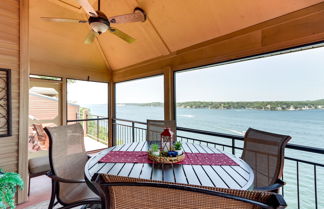 Foto 1 - Waterfront Lake Ozark Condo w/ Lake Views