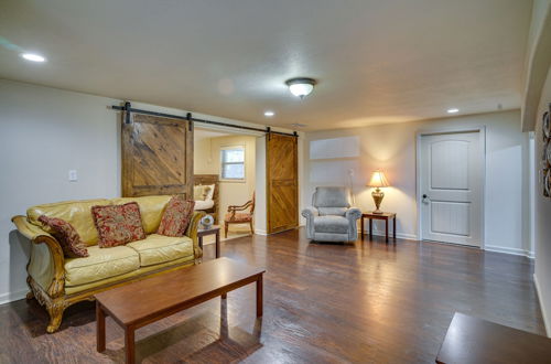 Photo 16 - Louisiana Abode - Balcony, Pool Table & Lake Views