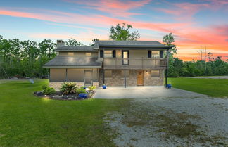 Photo 3 - Louisiana Abode - Balcony, Pool Table & Lake Views