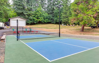 Photo 3 - Charming Oregon Home w/ Private Pickleball Court